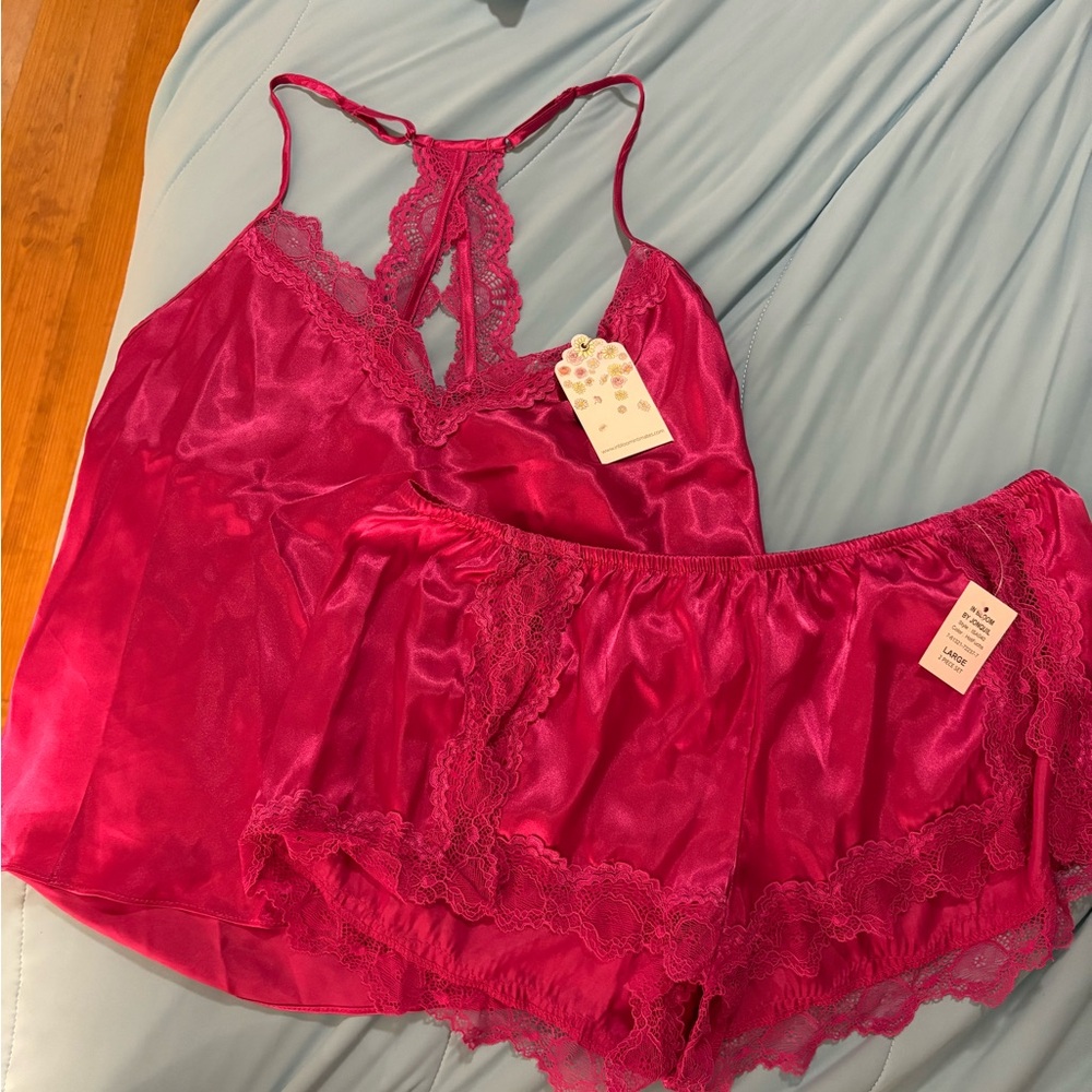Luxurious Satin Lace Sleepwear Set - Red